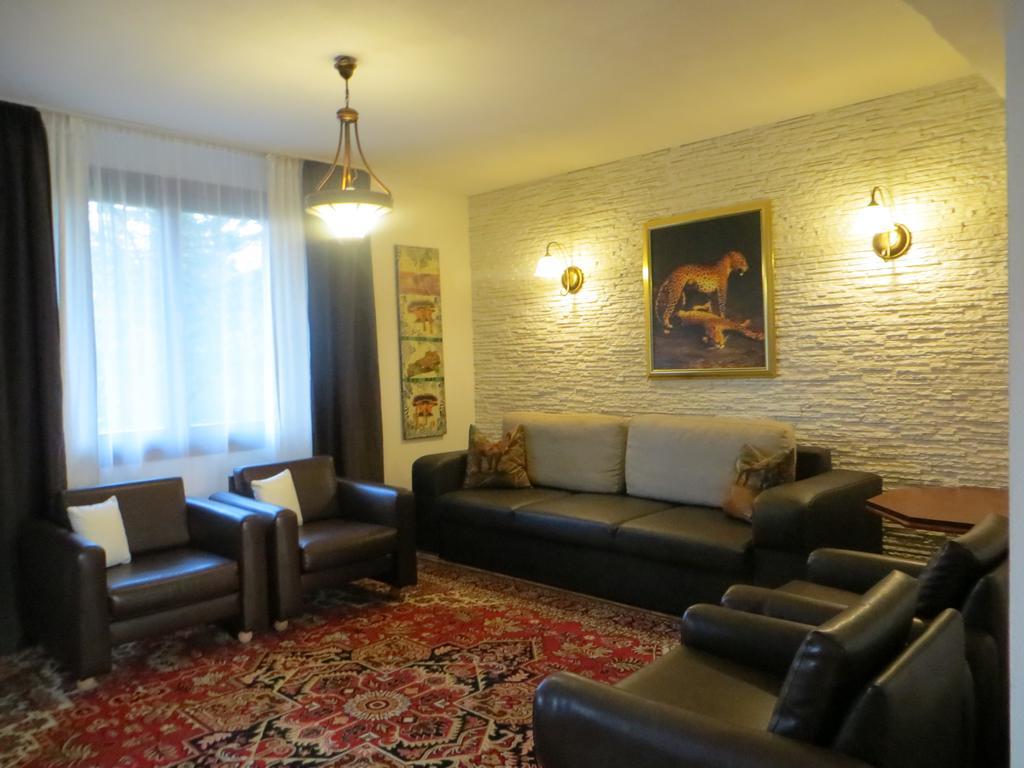 Suite with Balcony (1 bedroom + 1 living room),218500682:JPEG